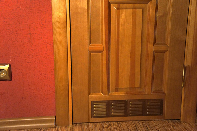 Valvola di ventilazione della porta