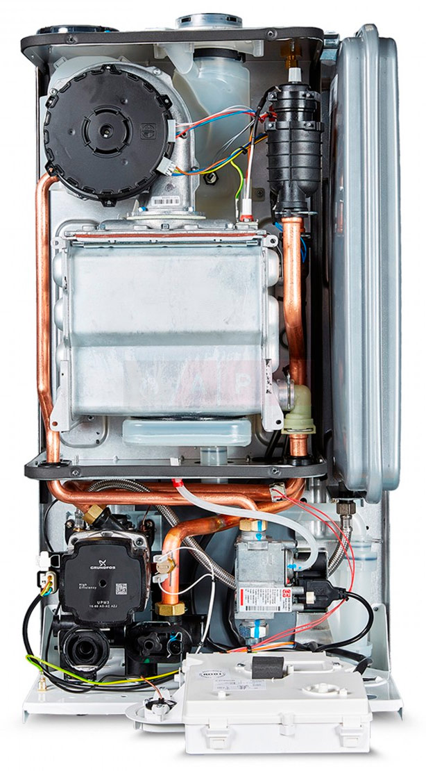 Gas boiler equipped with pump and tank