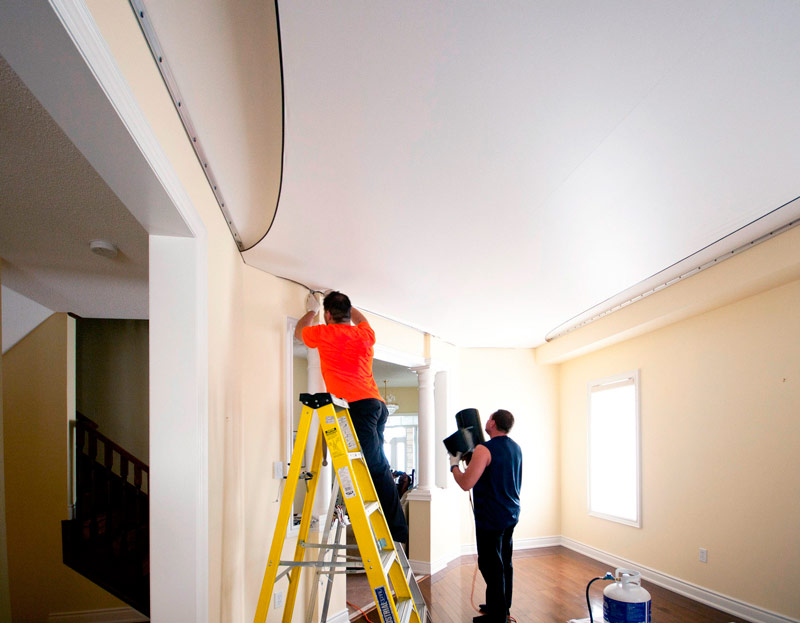 Mounting a stretch ceiling