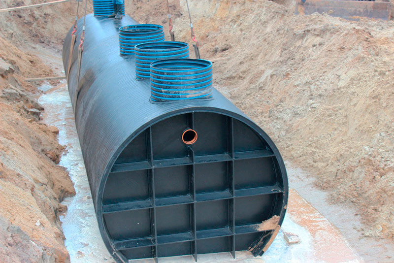 Metal containers for septic tanks