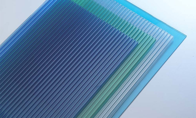 Types of polycarbonate, sheet sizes, colors and structure of the material
