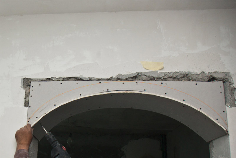 Fixing a bent drywall sheet